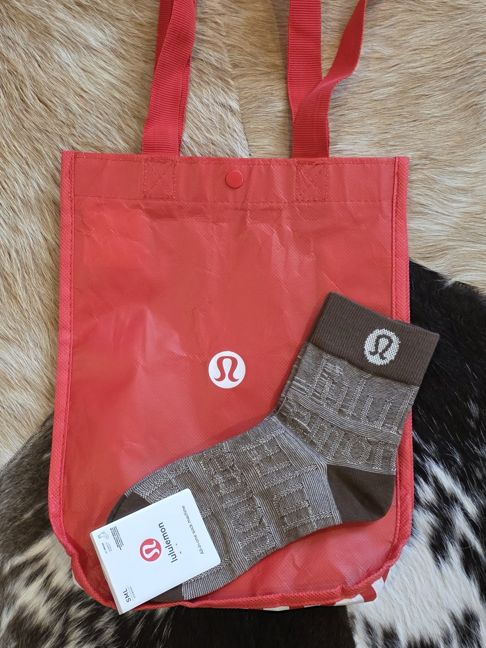 Lululemon athletica Crew Socks And Bag Combo